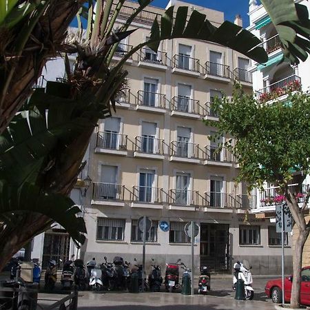 Residencia Universitaria Cadiz Centro Apartment Exterior photo